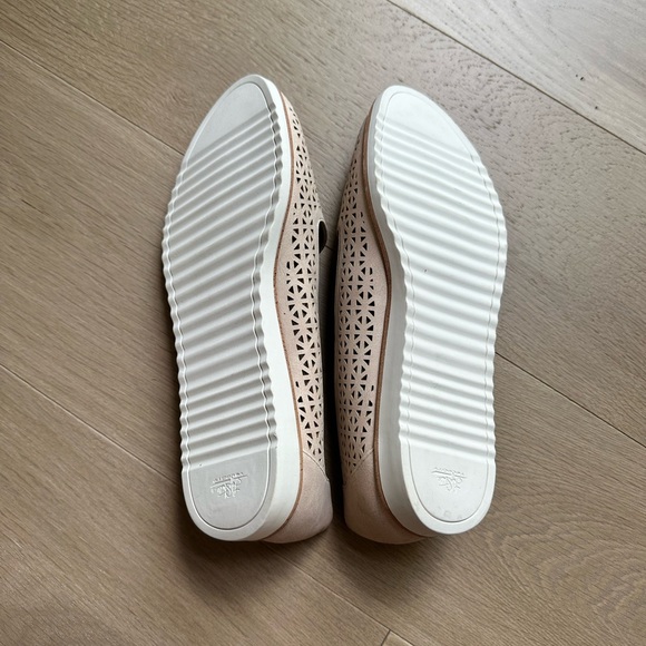 Lifestride 10w.  Worn once. - Picture 2 of 5